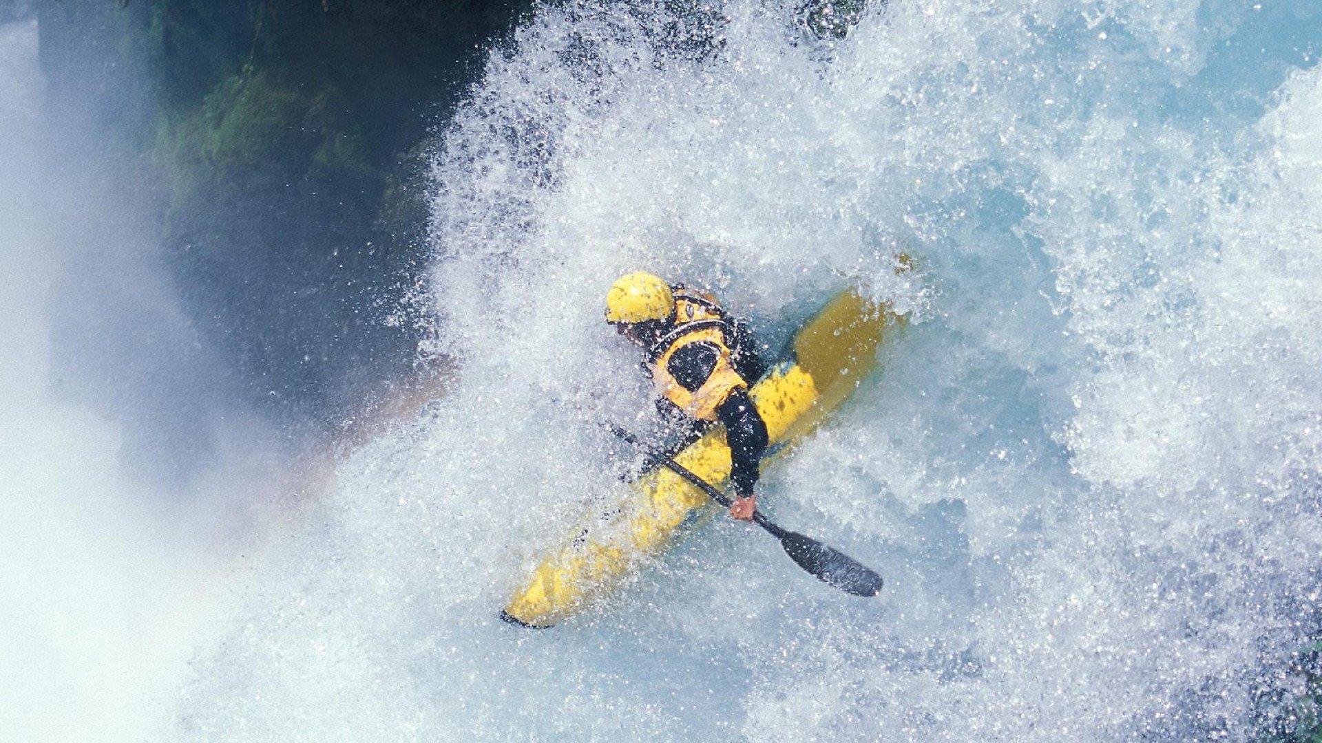 中国足球风云再起 十六强诞生引爆全民热情，中超足球风云